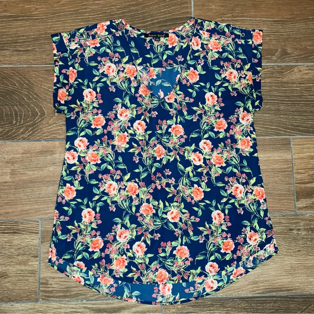 Navy Blue Floral Blouse | Sweet Rain